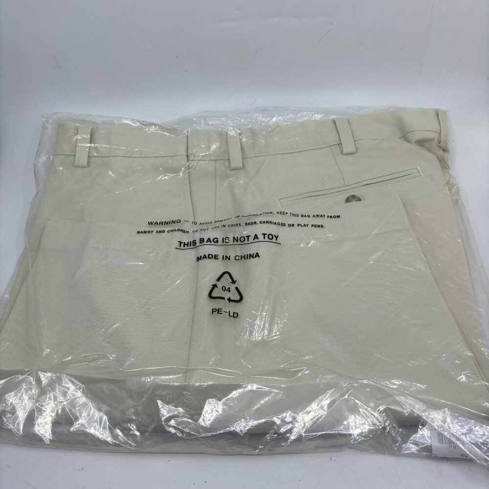 L.L. Bean Chinos 40W